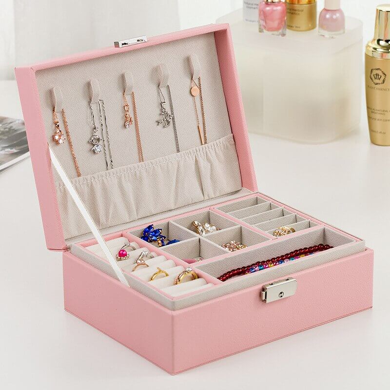 Portagioie <br /> Set di gioielli da donna