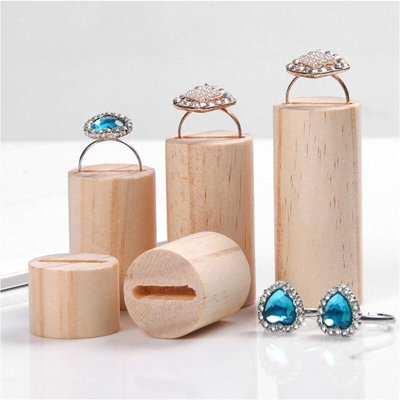 Porta anelli <br /> Legno