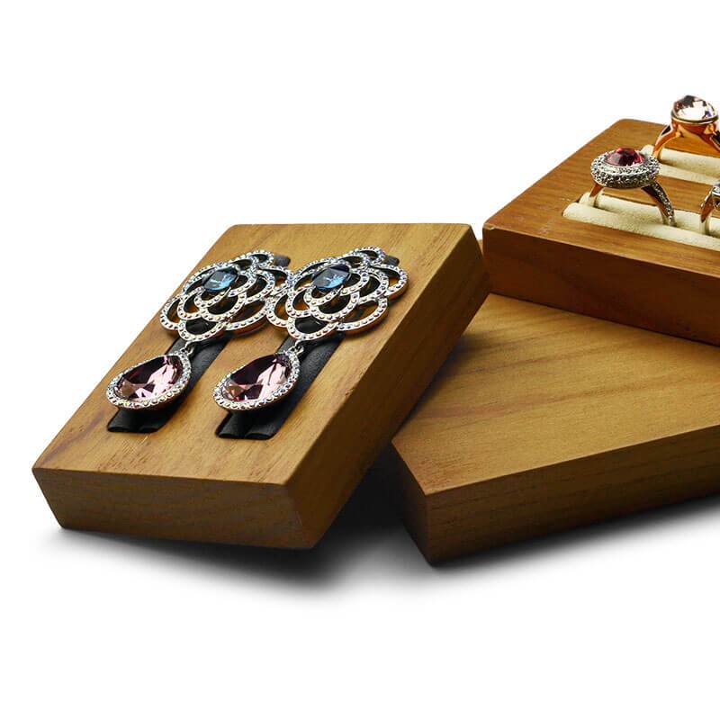 Espositore professionale di gioielli in legno