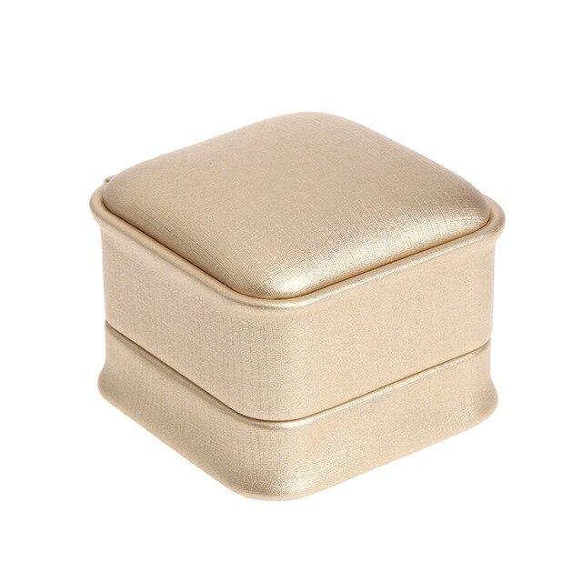 Custodia per anelli <br /> Oro